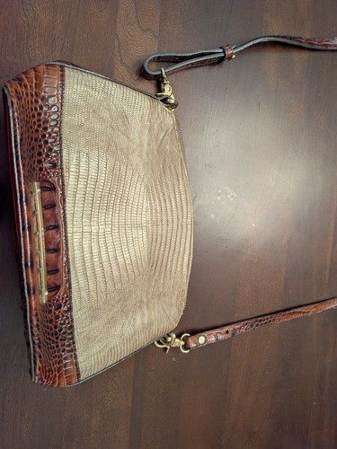 Bramin medium sized brown - bramin, medium-sized