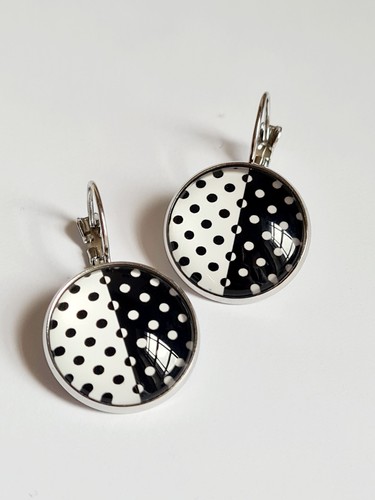 Round black and white polka