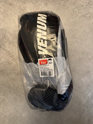 Kids 6oz venum boxing gloves - venum,