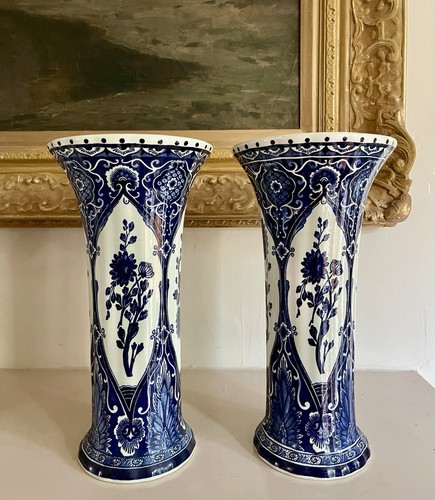 Vintage delft blue and white - delft,