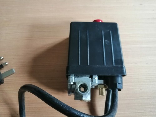 Air compressor tank regulator - air,