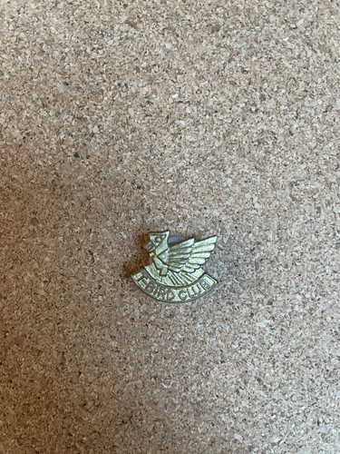 Birds club pin badge - club,