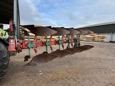 Kverneland LB-85 5 Furrow
