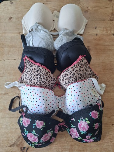 Bundle 32dd bras - 6,