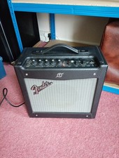 Fender Mustang 1