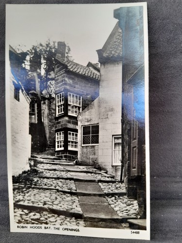 Robin hoods bay - bay, the