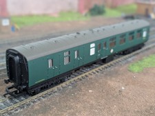Hornby R4114A Southern Region BR MK1 Brake Coach numbered S34158 in Green
