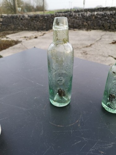Vallets patent mineral - vallets, bottle