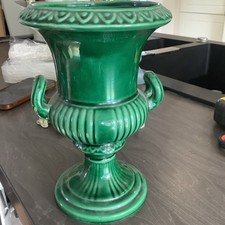 VINTAGE green DARTMOUTH POTTERY RIBBED URN VASE 67C 5" / 13cms HIGH