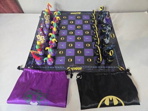 The batman plastic chess - the,