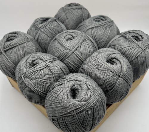 Double knitting yarn bundle - double, dk