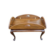 Traditional Style Accent