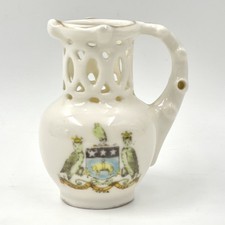 VINTAGE CRESTED CHINA MODEL OF
