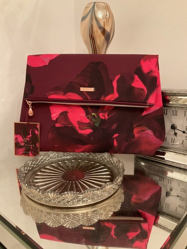Ted baker weekend - baker, travel