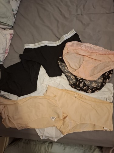 Bnwot ladies knickers - bnwot, 18