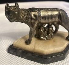 capitoline wolf romulus and