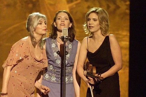 Emmylou harris gillian welch - emmylou,