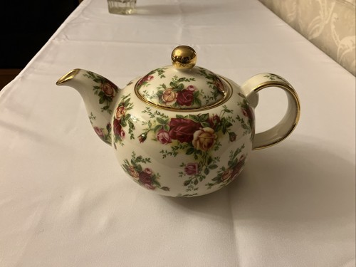 1999 teapot old - country, roses