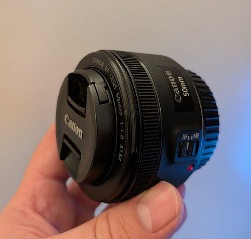 Canon 1 8 - f/1.8, stm