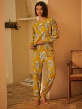 B By TED BAKER Ladies Leopard