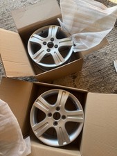 Ford 15-inch Alloy wheels X2