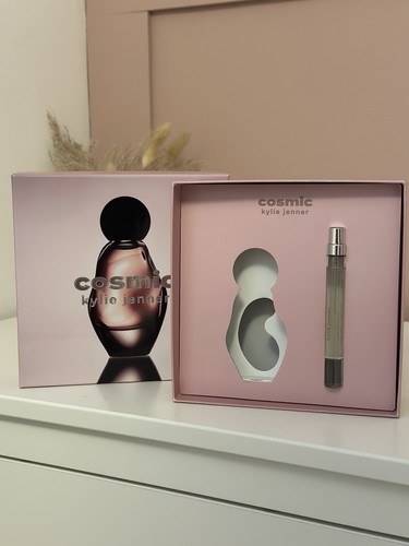Kylie jenner cosmic - jenner,