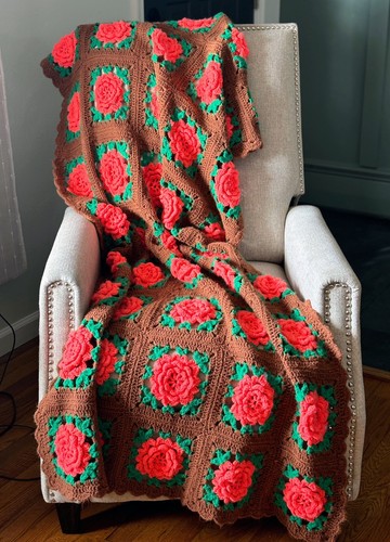 Vintage large throw hand - vintage,