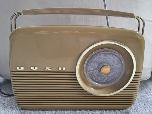 Vintage bush tr82 retro - vintage,