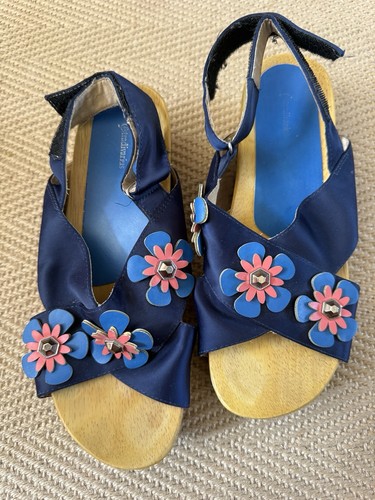 Vintage inspired stradivarius - vintage-inspired,
