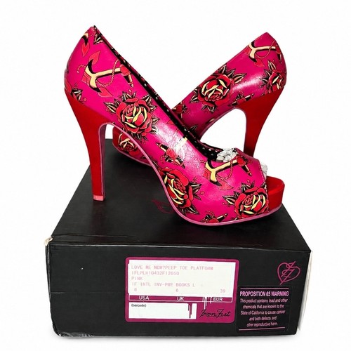Iron fist love peep toe - fist, me