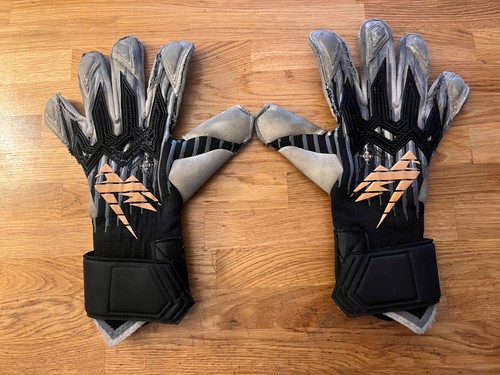 Kaliaaer goalkeeper gloves - goalkeeper,