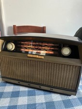 Bush VHF 80 valve radio