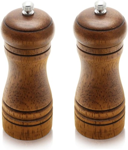 Wooden salt and pepper grinder - salt,
