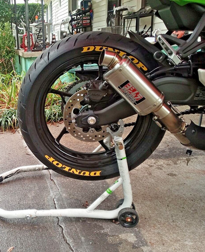 Dunlop tire lettering - tire,