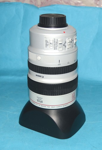 Canon video 20x zoom - canon,