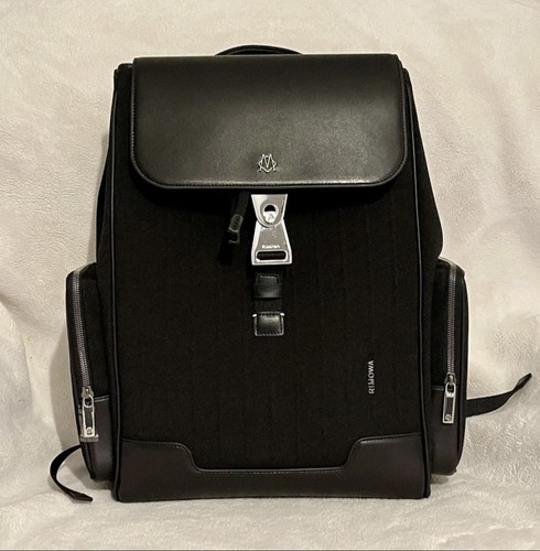 Rimowa never still flap