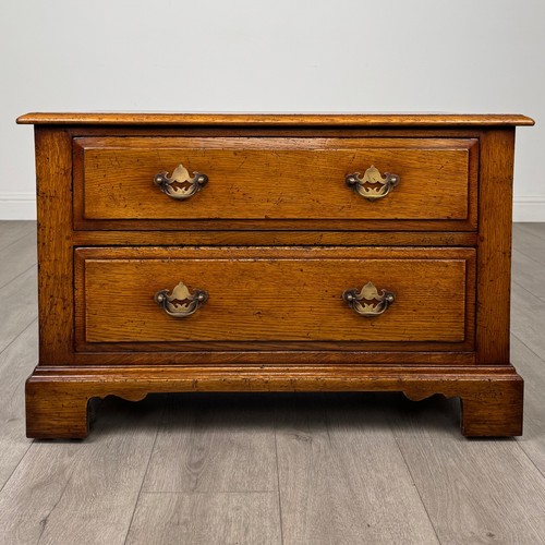 Antique 20th century low chest - low,