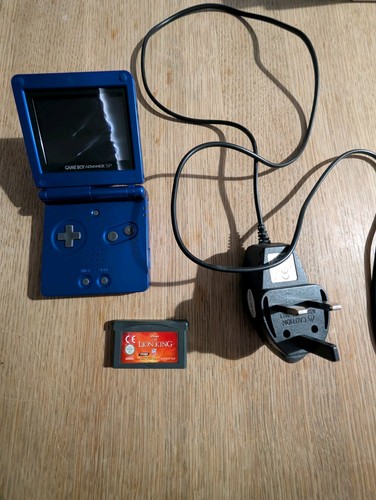 Blue nintendo game boy - nintendo, advance