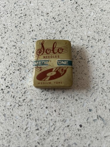 Solo needles sealed unopened - needles,