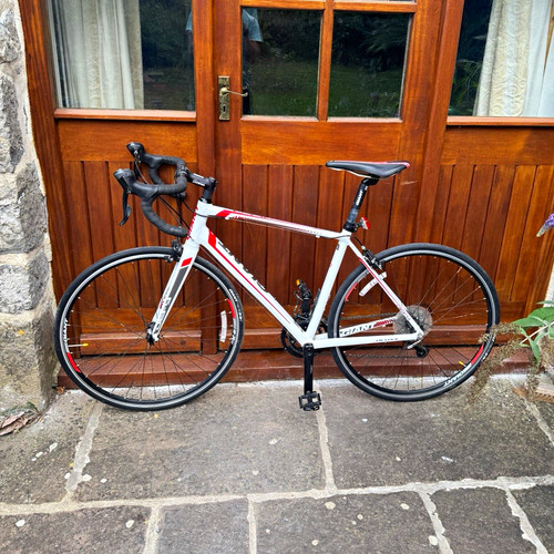 Giant defy road bike size - defy, m