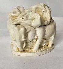 Harmony Kingdom “Ed's Safari" 1995 Treasure Jest Peter Calvesbert England