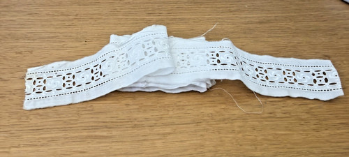 Vintage white broderie - white,