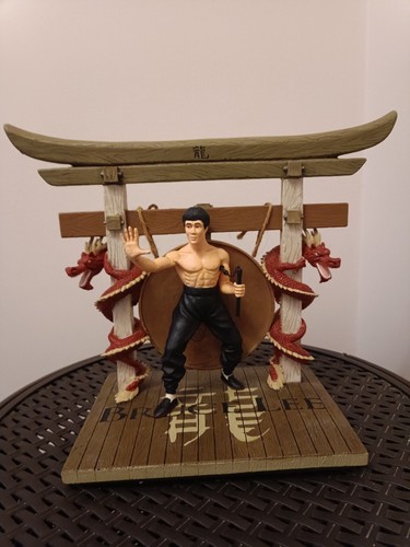 Vintage bruce lee statue - bruce,