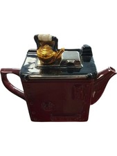 Novelty Teapot with Stove