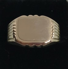 VINTAGE 14ct GOLD SIGNET RING