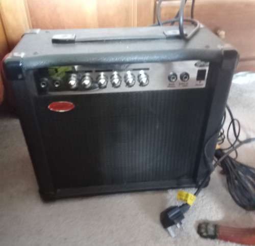 Stagg 20b combo - combo, amplifier