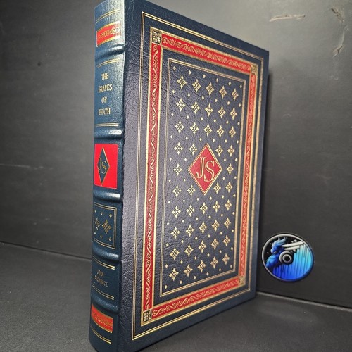 Easton press the grapes - press,