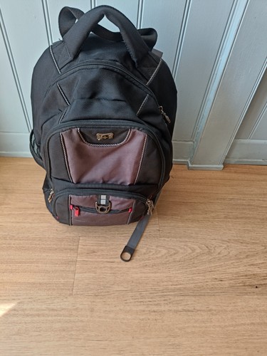 Wenger swissgear triple