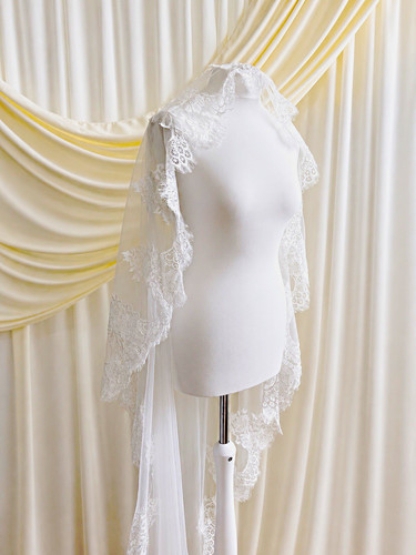 Ivory mantilla wedding - mantilla, veil