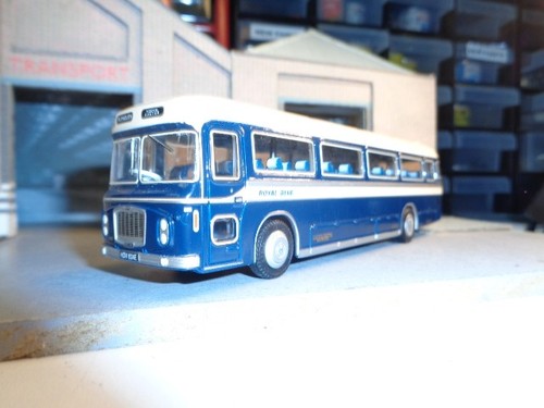 Efe 32301 bristol - bristol, coach